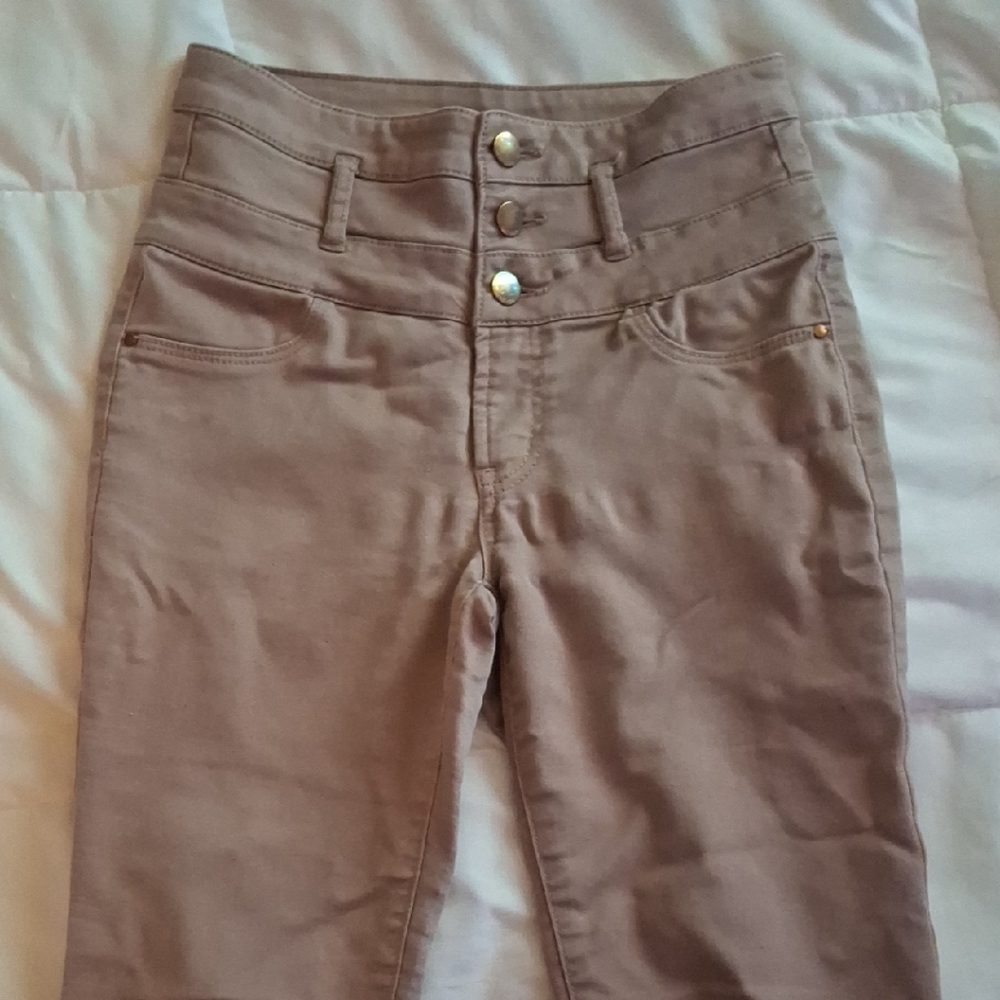 Refuge High Rise Jeans in Mauve